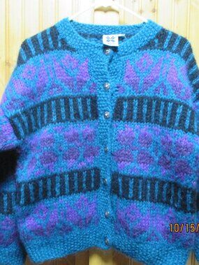 Icelandic Design cardigan fair of isle stainless button 100 lopi wool S